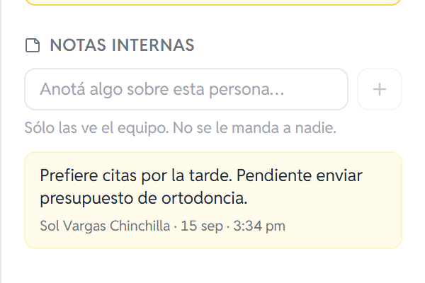 Bloque de notas internas de una conversación en Kiroku, con una nota del equipo sobre el paciente